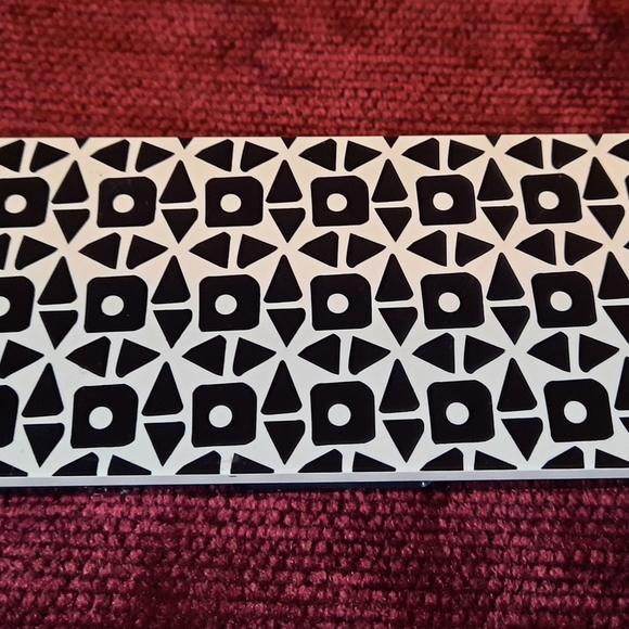 Estee Lauder Pure Color Eyeshadow Palette - Picture 2 of 3